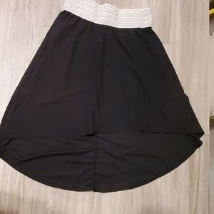 🌵3 for $15!!! High-Low black skirt